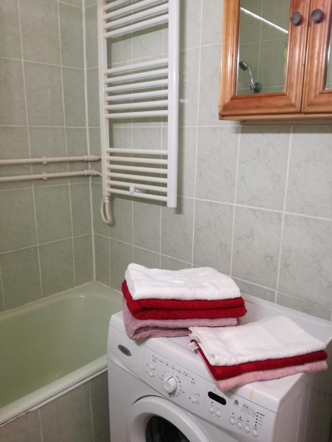 Sara Apartman Târgu-Mureş Exteriör bild